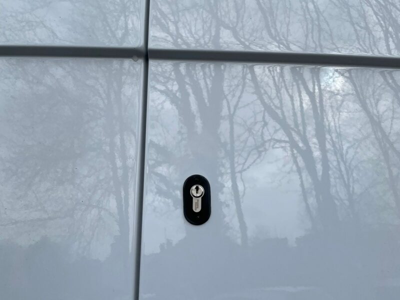 WhatsApp Image 2025-11-03 at 20.36.33 (1)