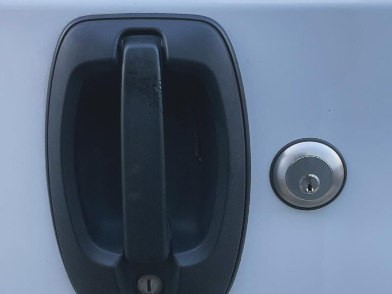 WhatsApp Image 2025-11-03 at 20.36.37 (1)